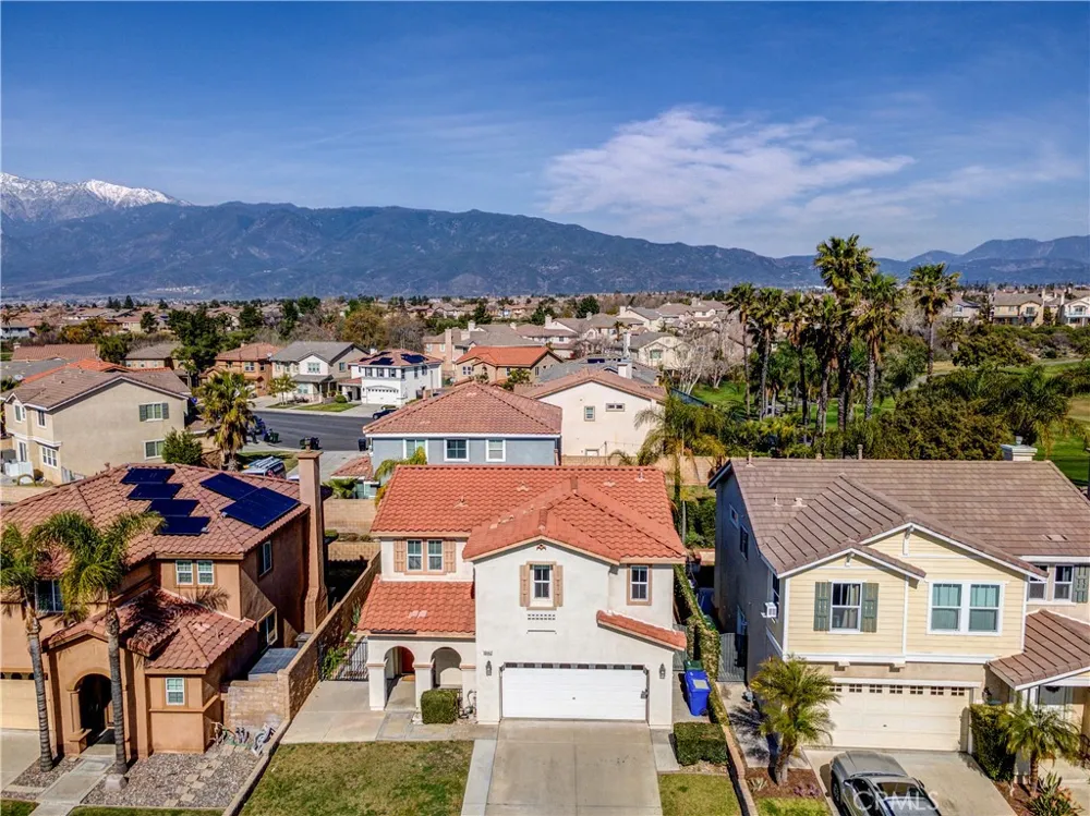 16442 El Revino Drive Fontana, CA 92336