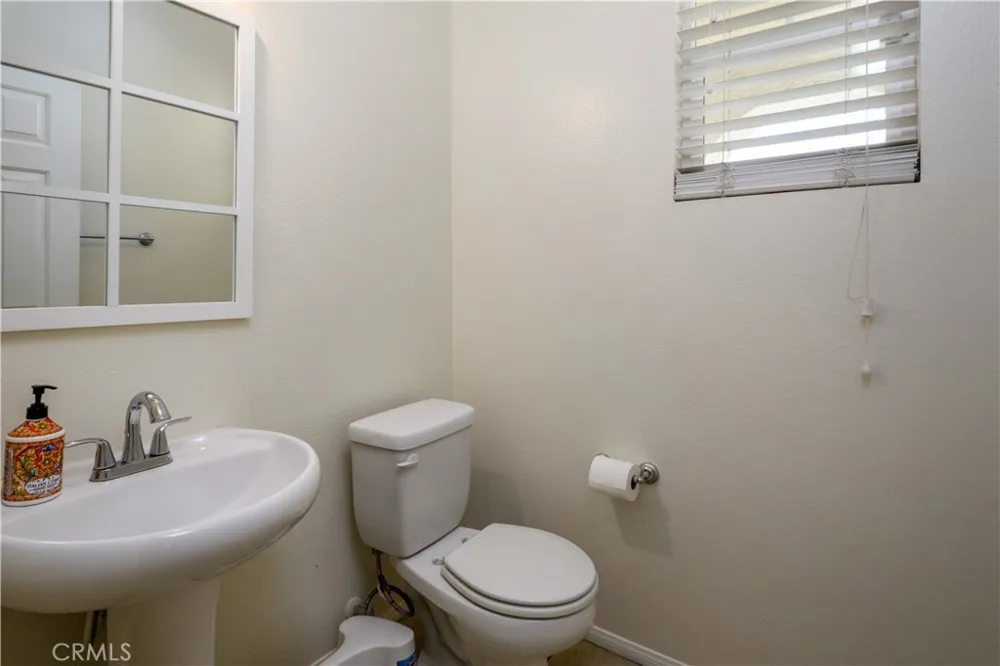16442 El Revino Drive Fontana, CA 92336