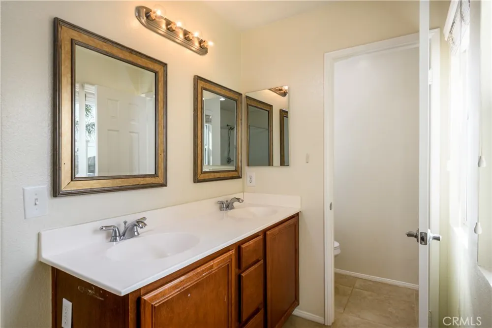 16442 El Revino Drive Fontana, CA 92336