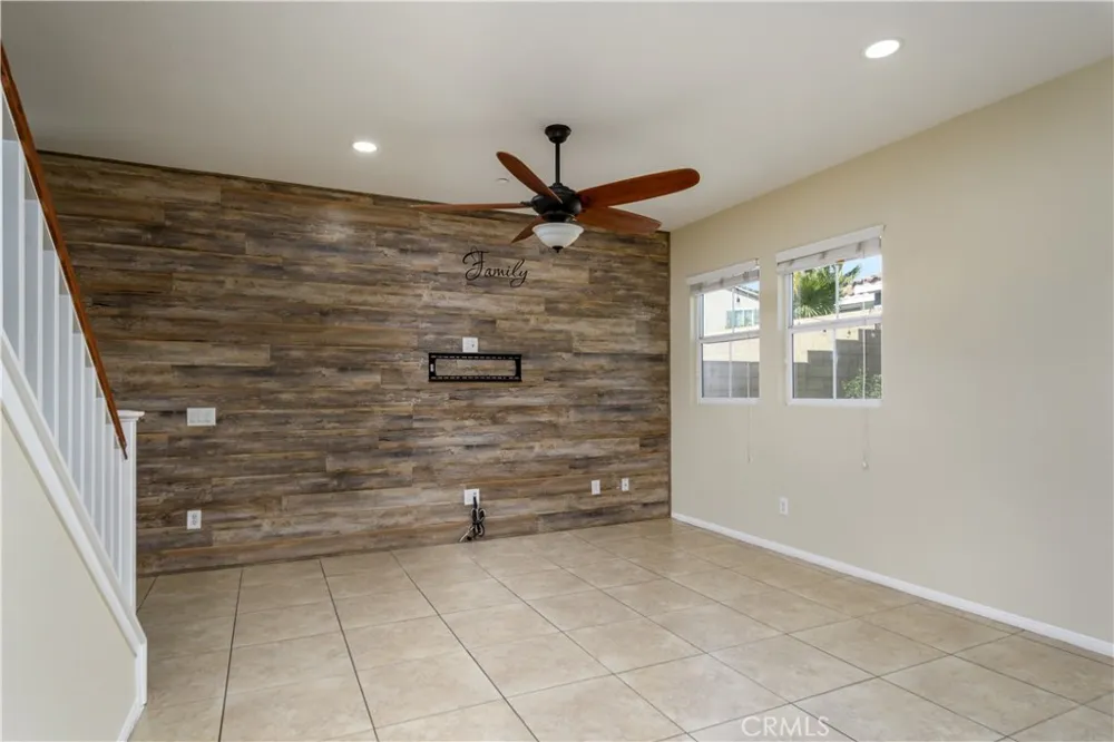 16442 El Revino Drive Fontana, CA 92336