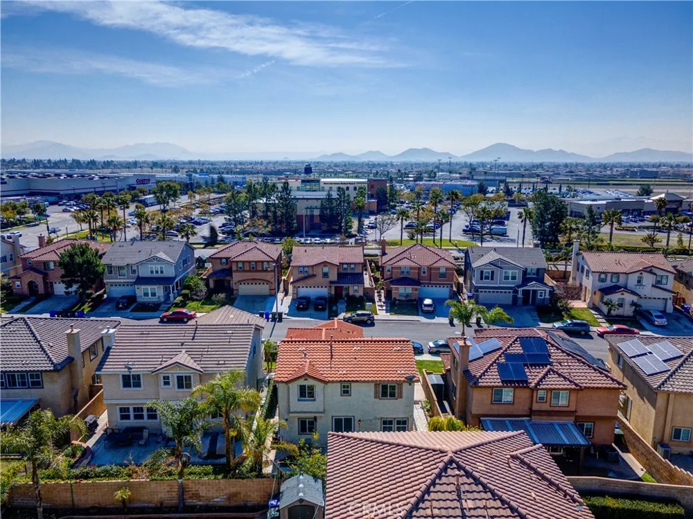 16442 El Revino Drive Fontana, CA 92336