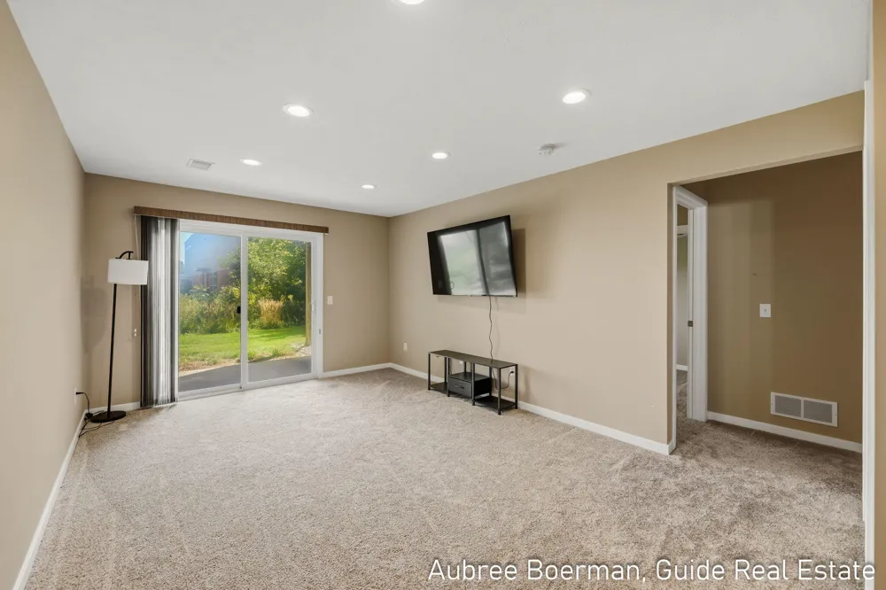 6440 Stoney Creek Court Georgetown Charter Township, MI 49426