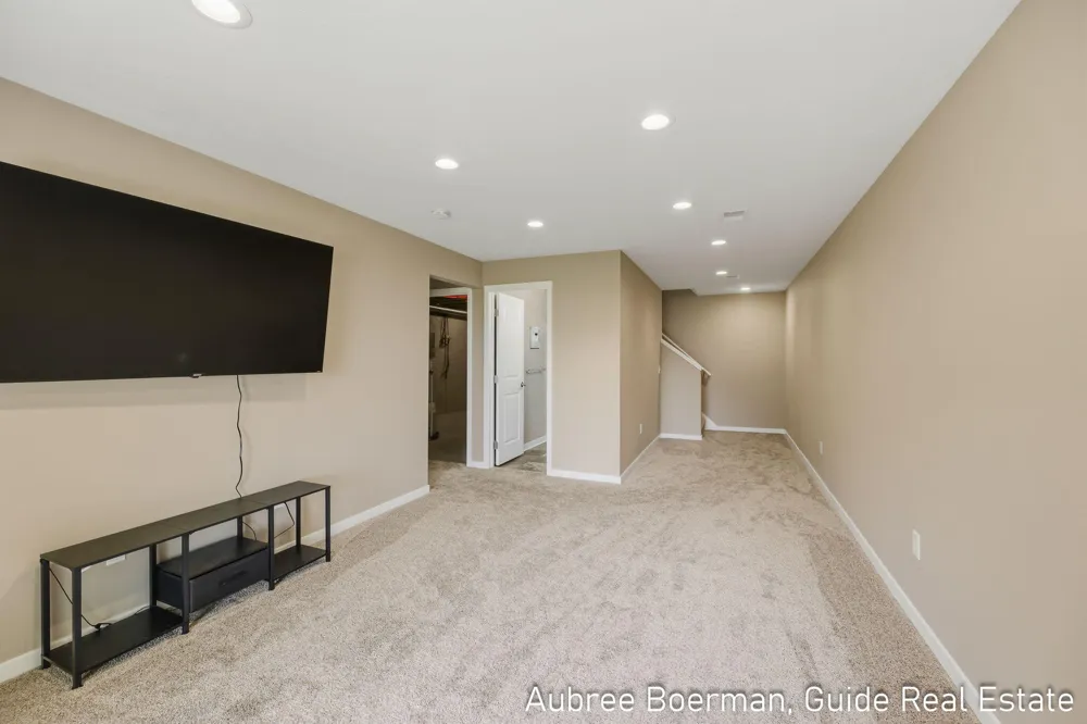 6440 Stoney Creek Court Georgetown Charter Township, MI 49426