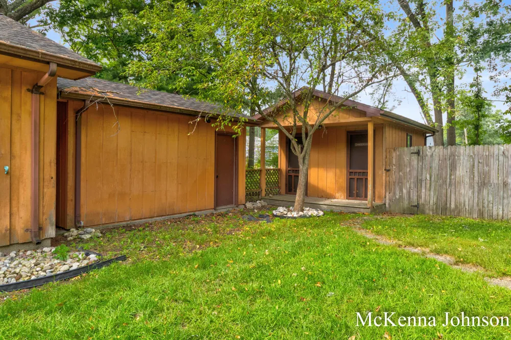 299 Brooks Road Muskegon Charter Township, MI 49442