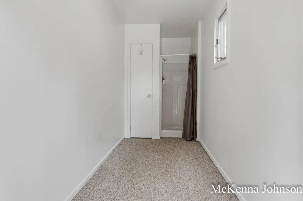 299 Brooks Road Muskegon Charter Township, MI 49442