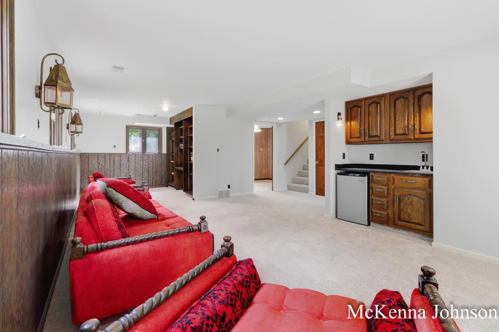 299 Brooks Road Muskegon Charter Township, MI 49442