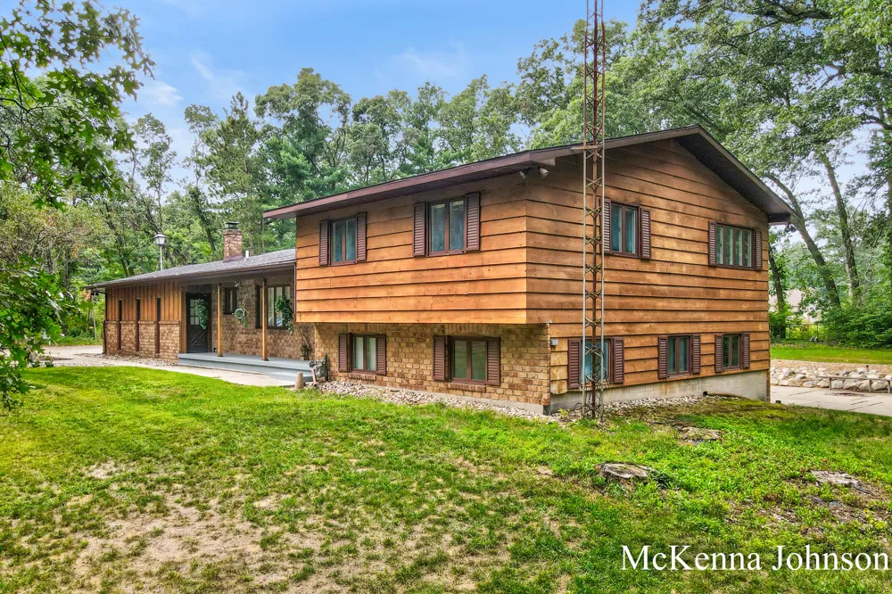 299 Brooks Road Muskegon Charter Township, MI 49442