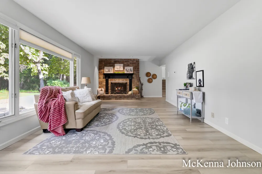 299 Brooks Road Muskegon Charter Township, MI 49442