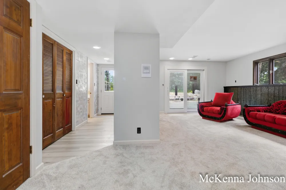 299 Brooks Road Muskegon Charter Township, MI 49442