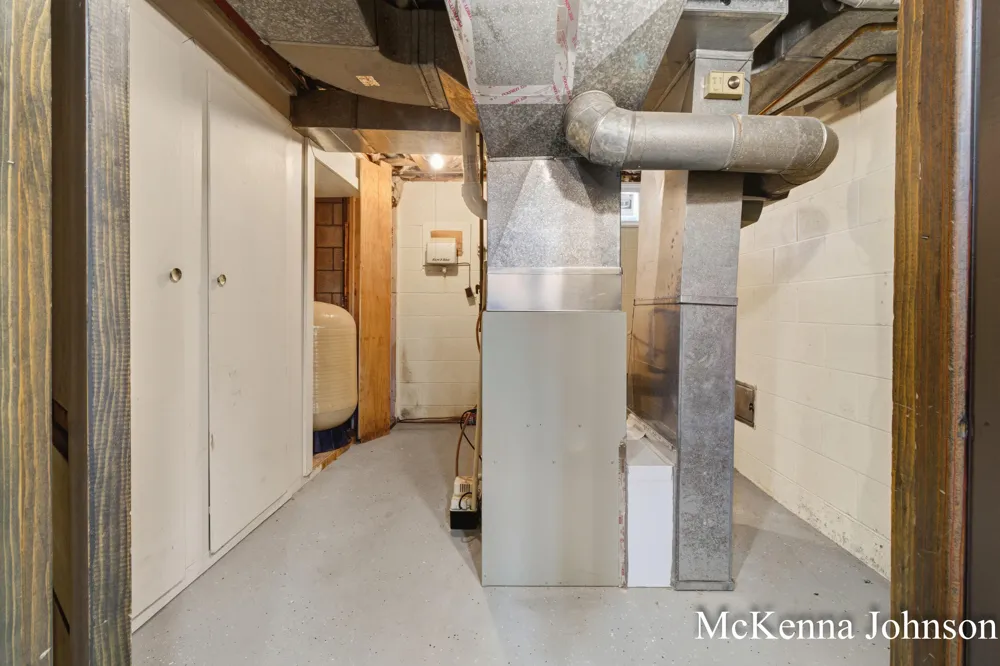 299 Brooks Road Muskegon Charter Township, MI 49442