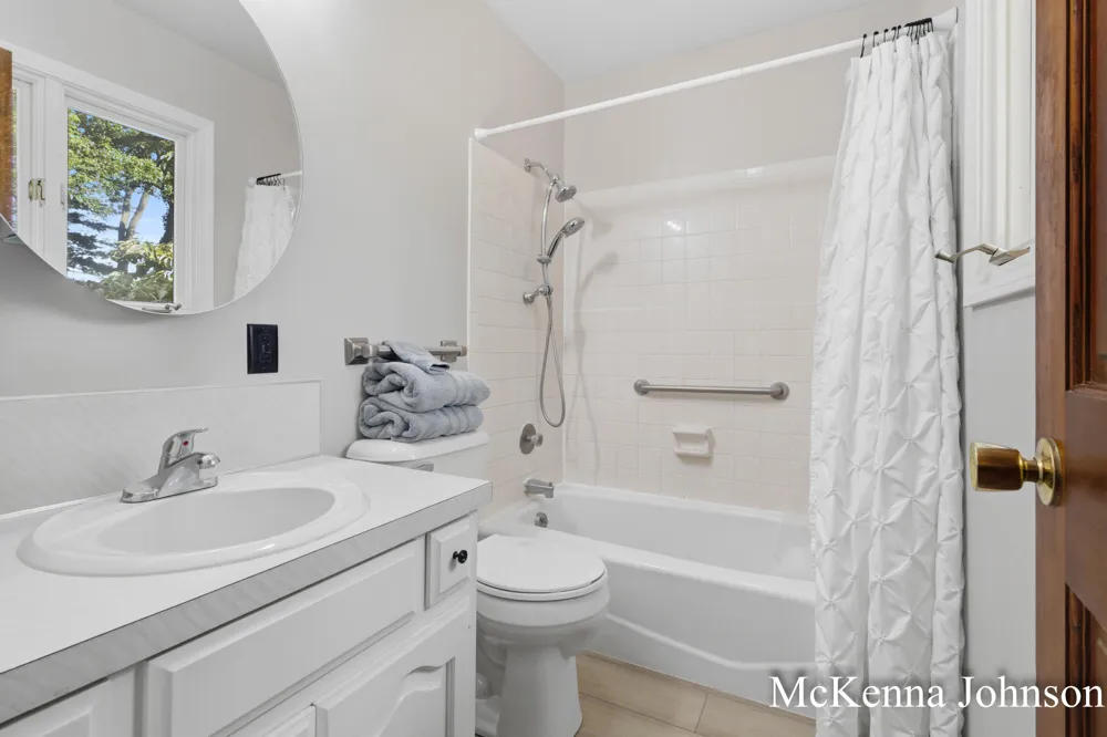 299 Brooks Road Muskegon Charter Township, MI 49442