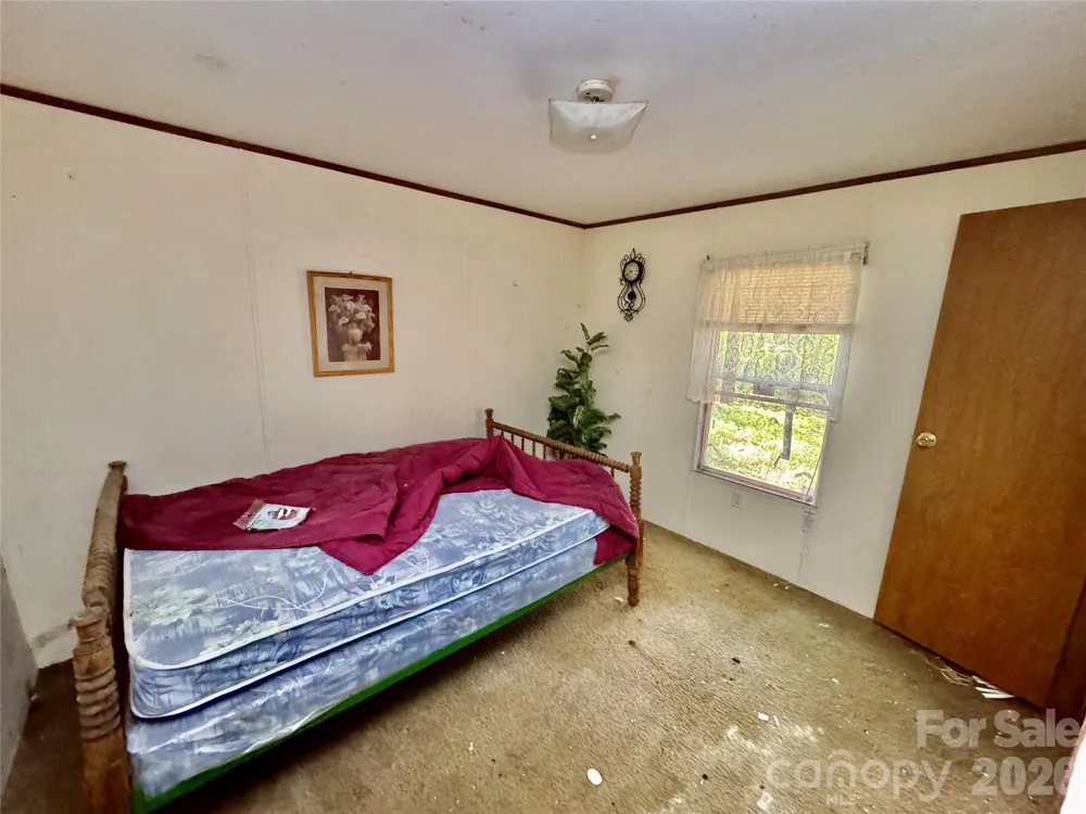 1104 Stage Coach Trail Yadkinville, NC 27055