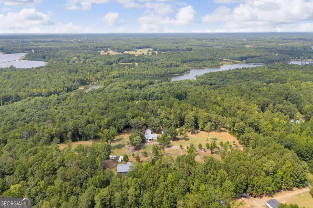 4499 Parkwood RD Social Circle, GA 30025
