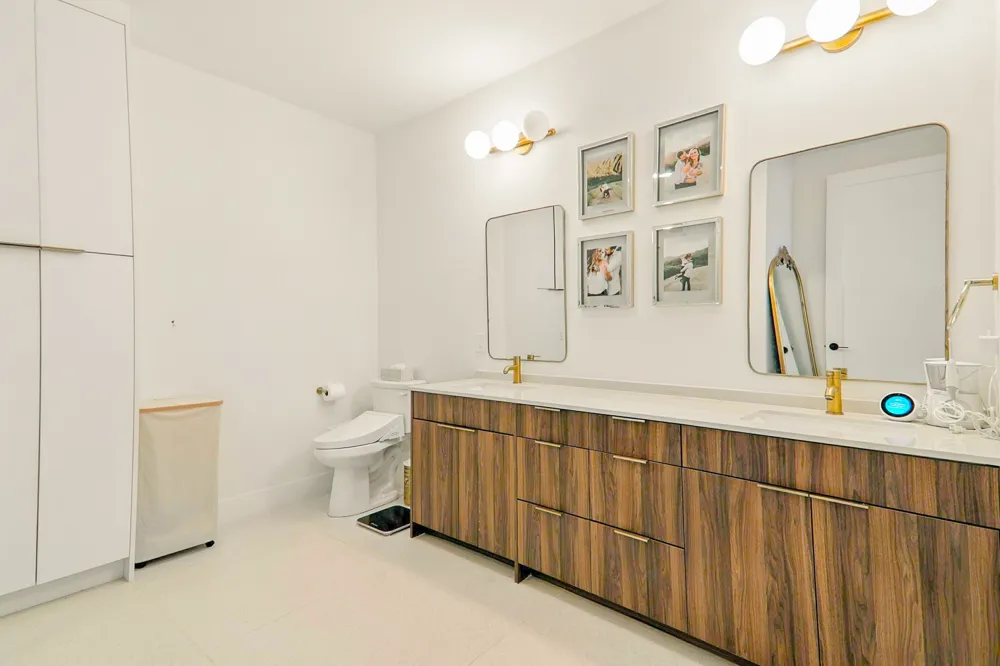 1701 Simond Avenue #639 Austin, TX 78723