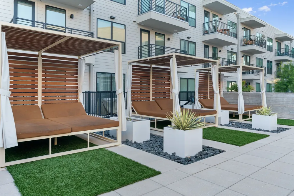 1701 Simond Avenue #639 Austin, TX 78723