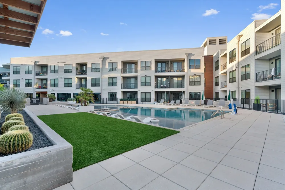 1701 Simond Avenue #639 Austin, TX 78723