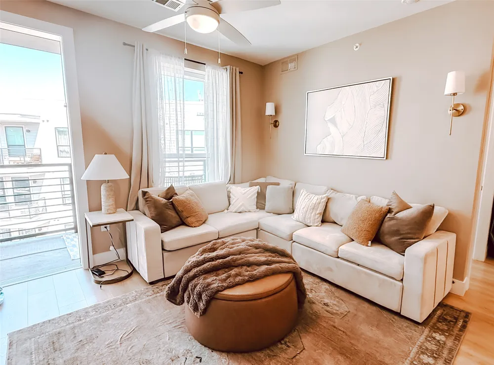 1701 Simond Avenue #639 Austin, TX 78723