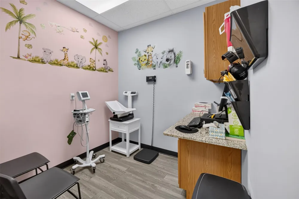 817 W Jefferson Boulevard Dallas, TX 75208