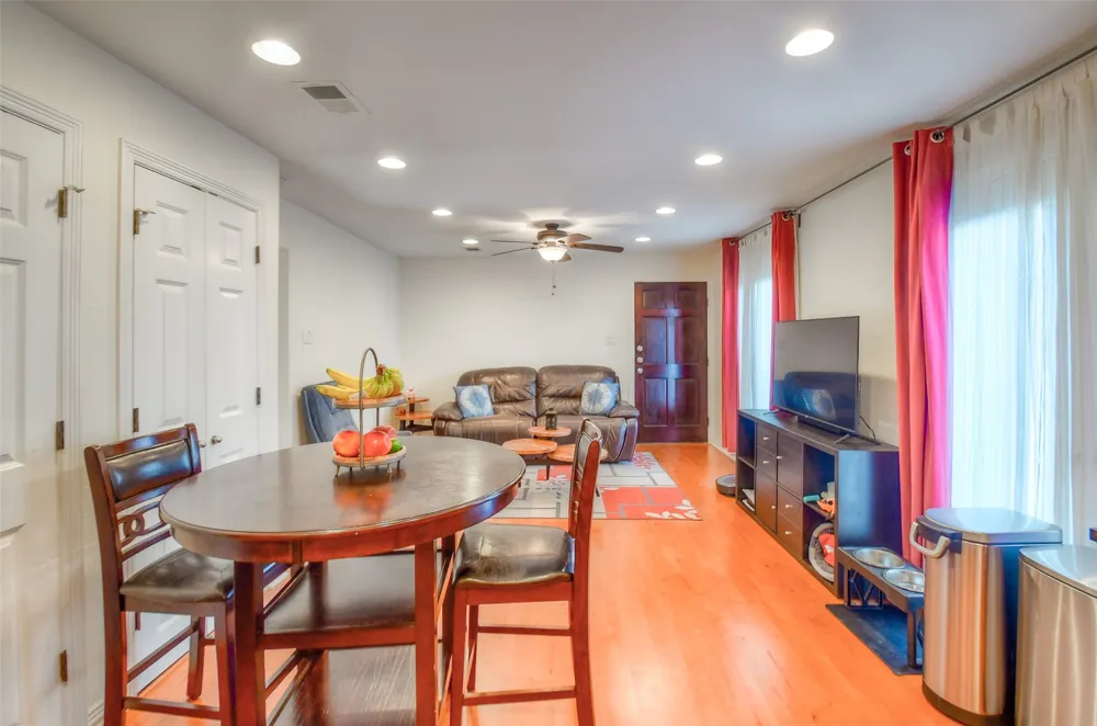2722 Knight Street #124A Dallas, TX 75219
