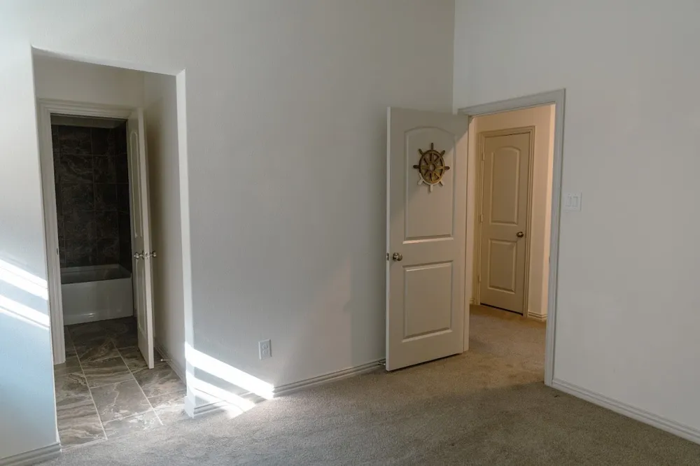 2417 Mare Road Carrollton, TX 75010