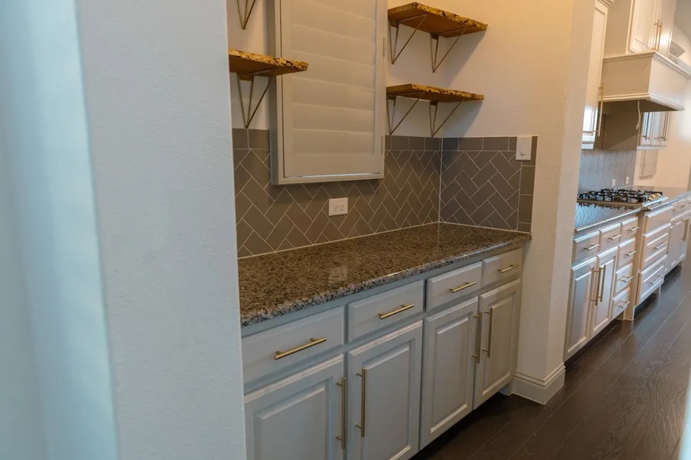 2417 Mare Road Carrollton, TX 75010