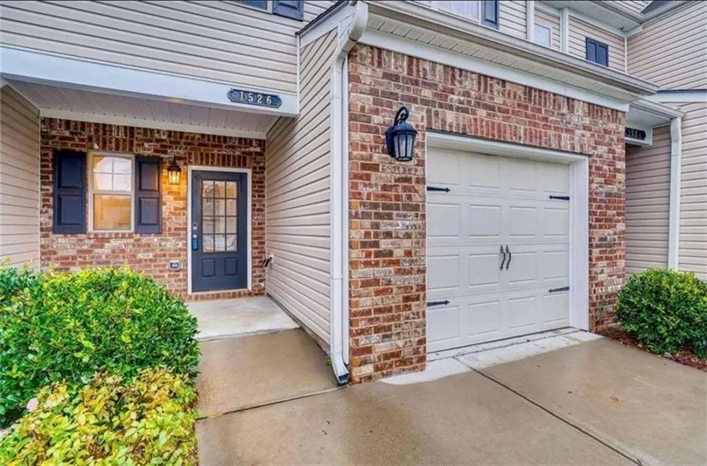 1526 Brookmere Way Cumming, GA 30040