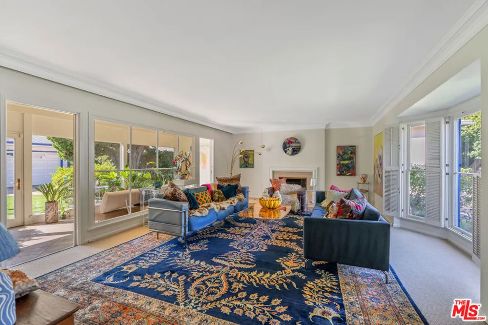 11806 Bellagio Road Los Angeles, CA 90049