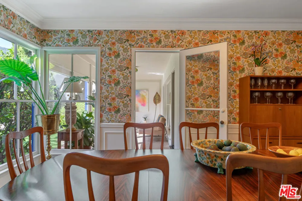 11806 Bellagio Road Los Angeles, CA 90049