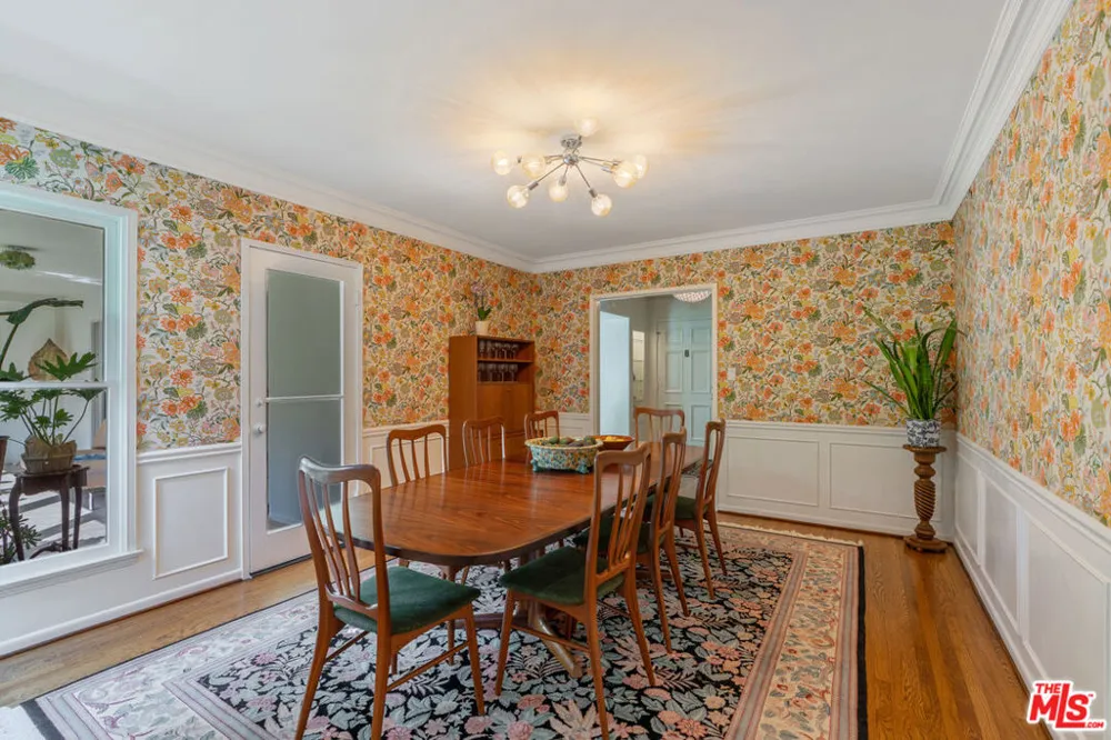 11806 Bellagio Road Los Angeles, CA 90049