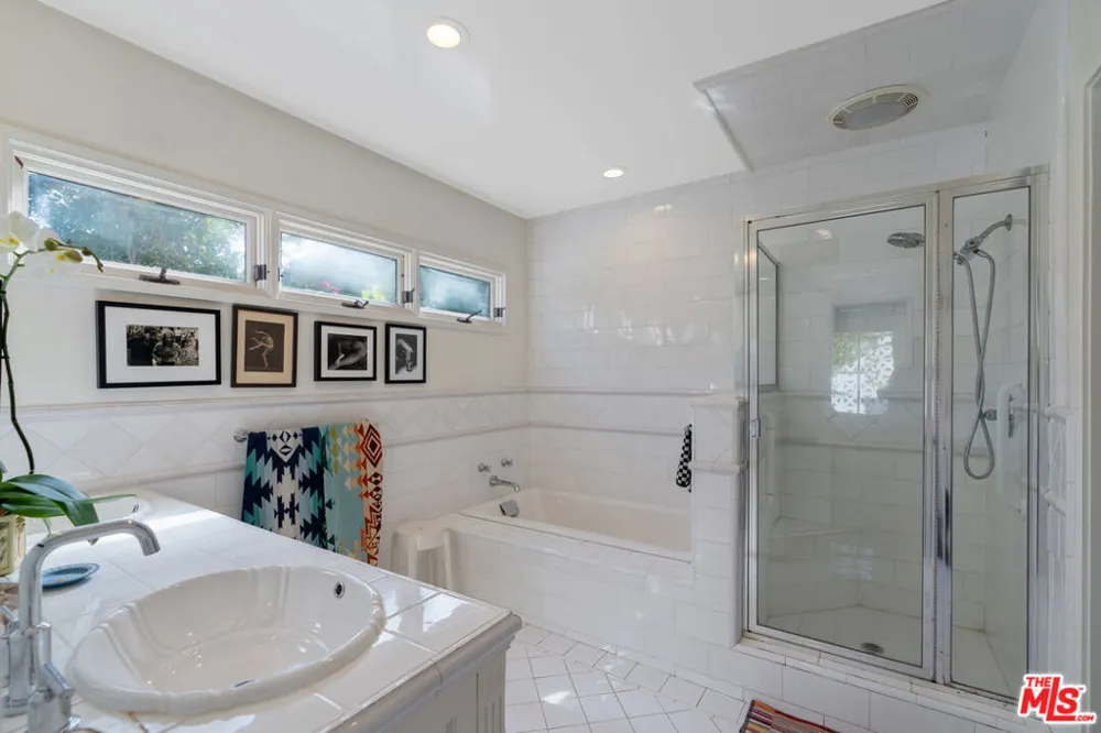 11806 Bellagio Road Los Angeles, CA 90049
