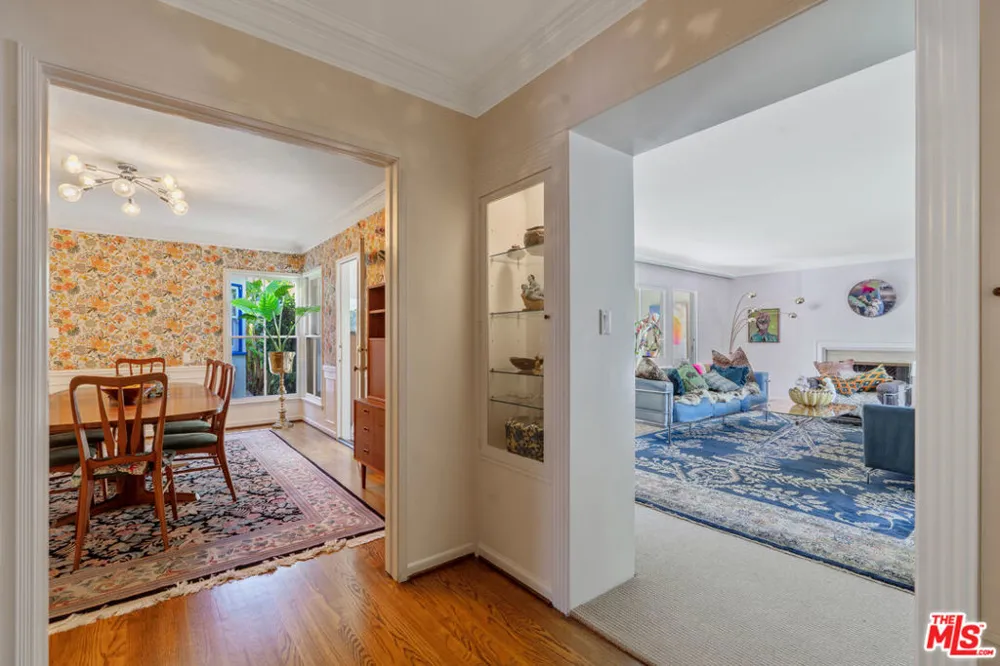 11806 Bellagio Road Los Angeles, CA 90049
