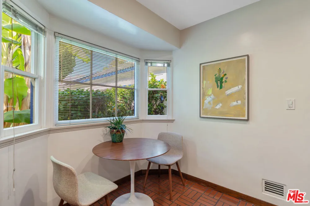 11806 Bellagio Road Los Angeles, CA 90049