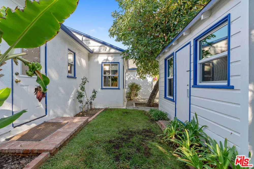 11806 Bellagio Road Los Angeles, CA 90049