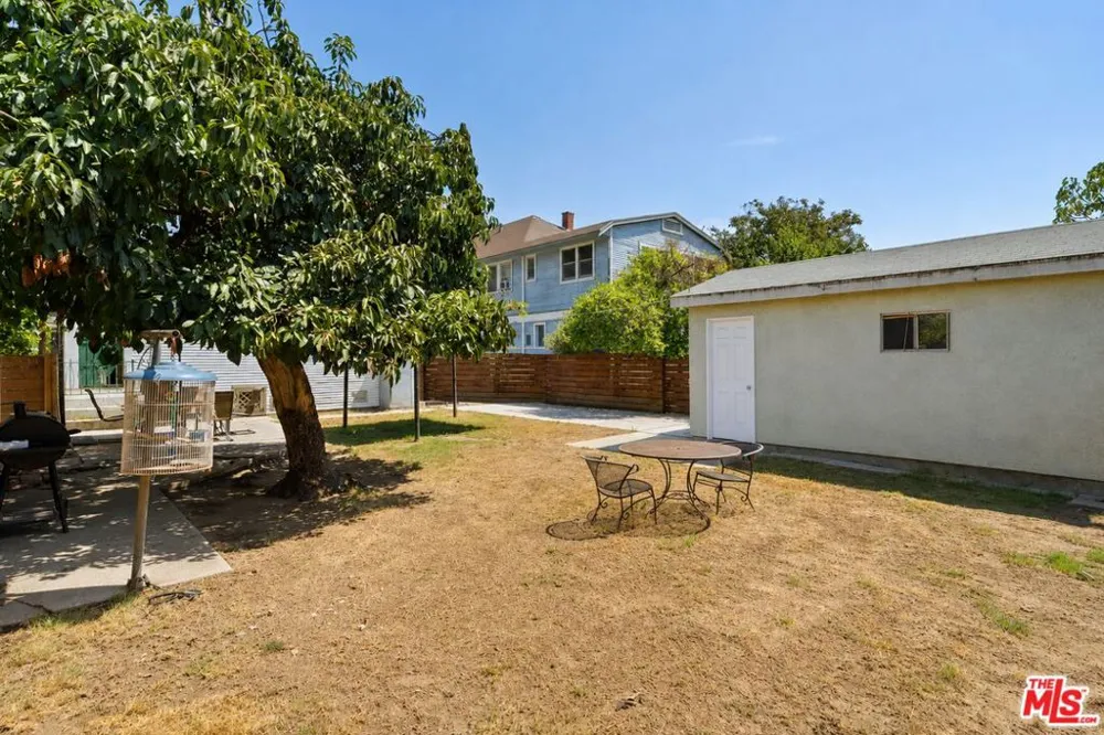 1030 W 20th Street Los Angeles, CA 90007