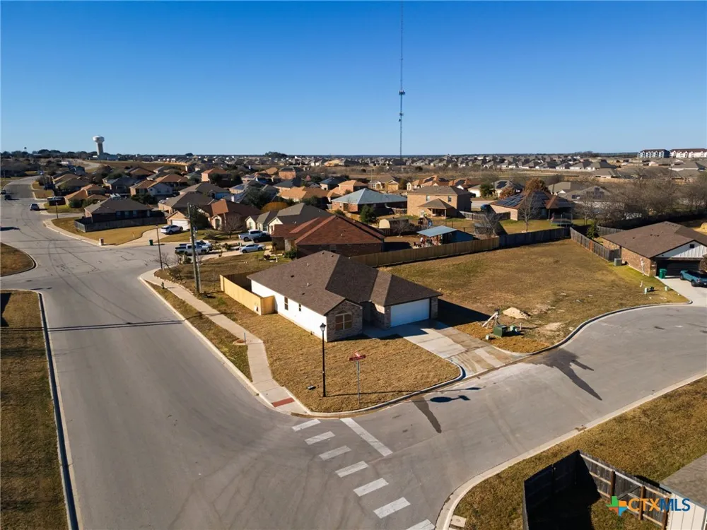 2115 Blackhawk Loop Belton, TX 76513