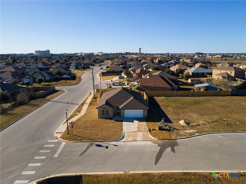 2115 Blackhawk Loop Belton, TX 76513