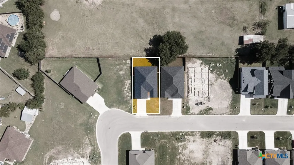 2115 Blackhawk Loop Belton, TX 76513