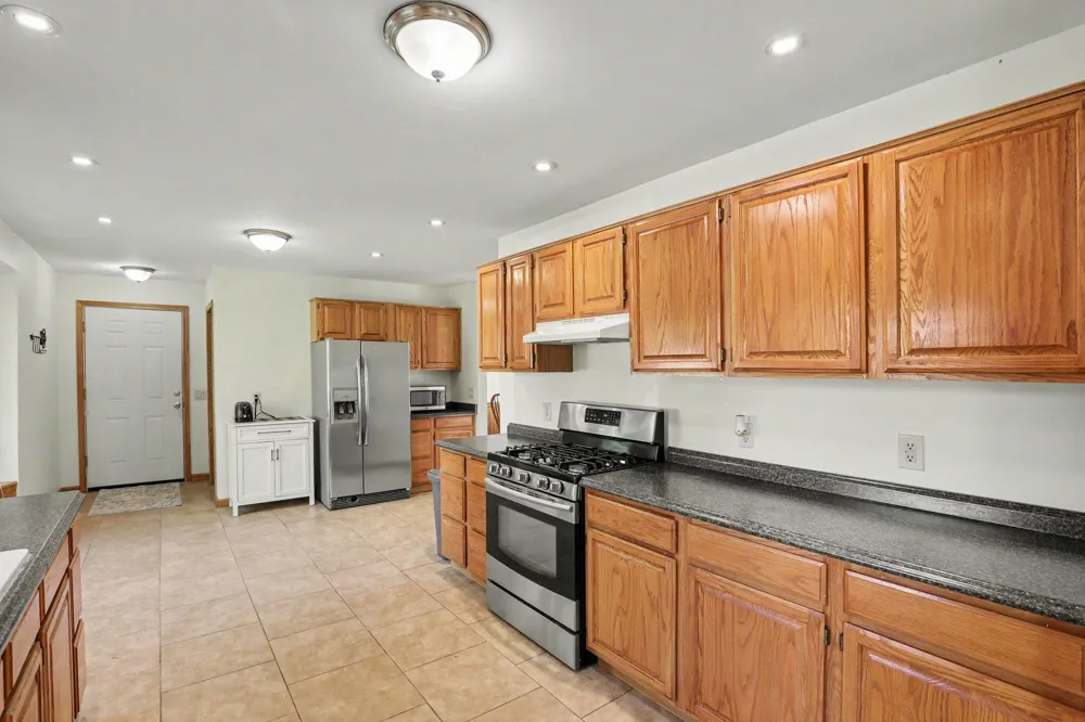 4704 Rohr Road Lake Orion, MI 48359