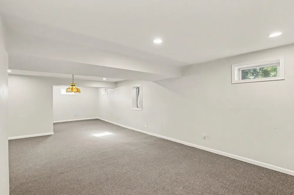 4704 Rohr Road Lake Orion, MI 48359
