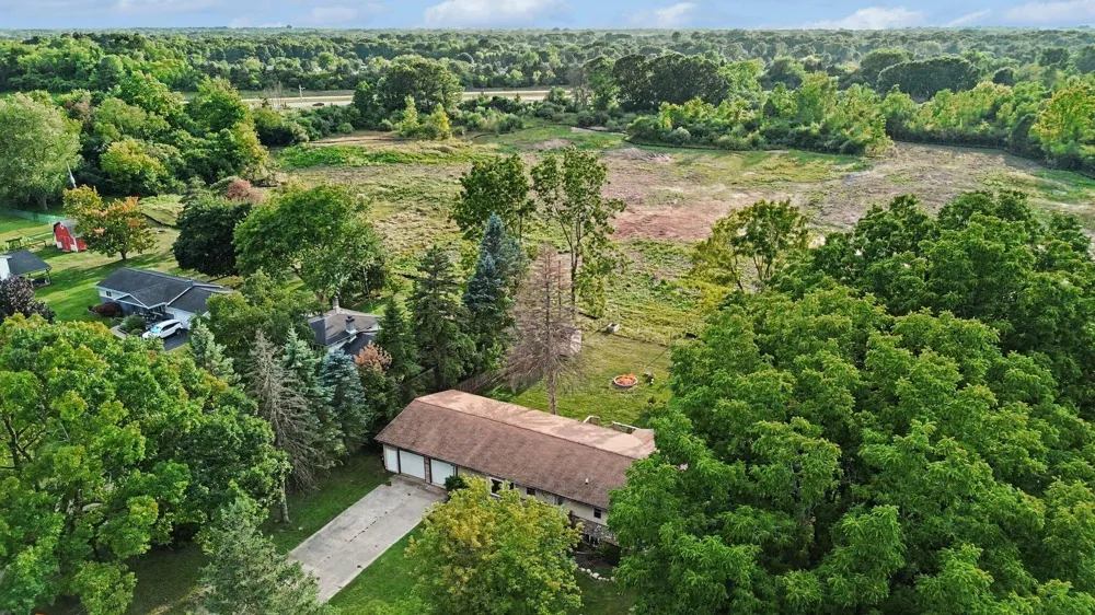 4704 Rohr Road Lake Orion, MI 48359