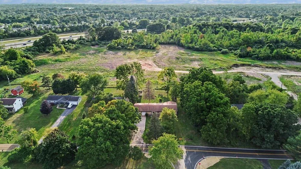 4704 Rohr Road Lake Orion, MI 48359