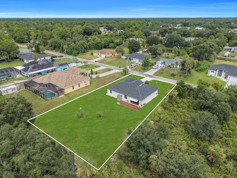609 Clayton Ave Lehigh Acres, FL 33972