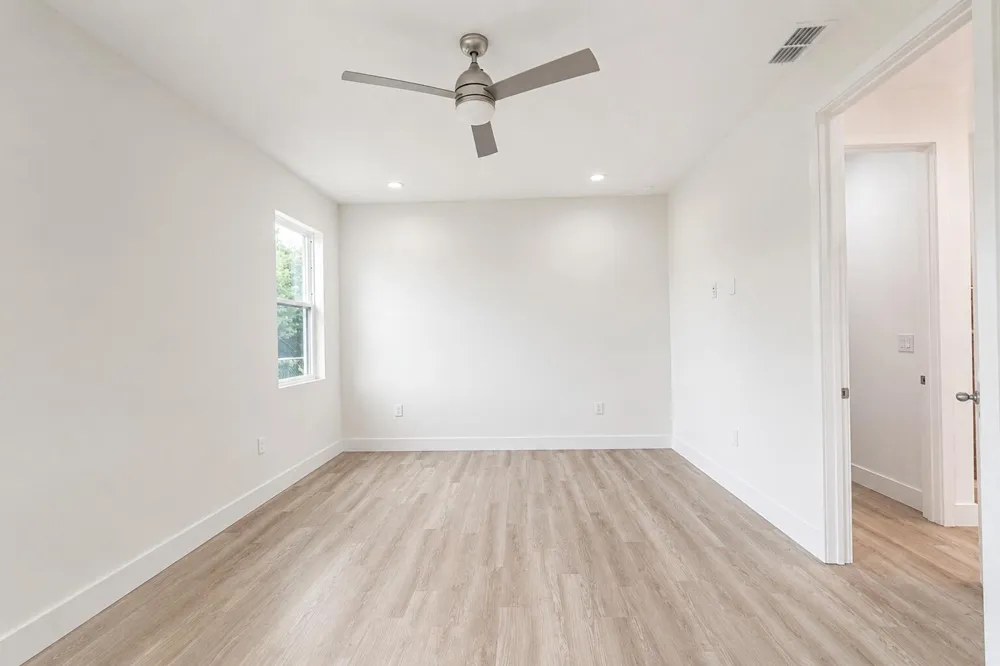 460 GRENADIER AVENUE NW Palm Bay, FL 32907