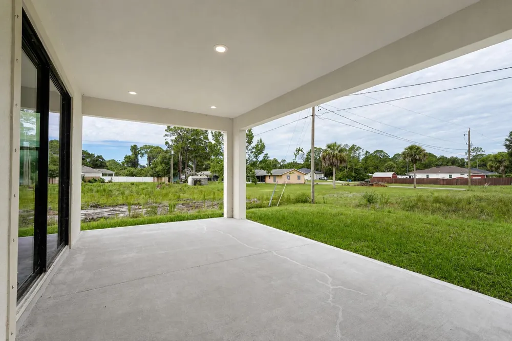 460 GRENADIER AVENUE NW Palm Bay, FL 32907