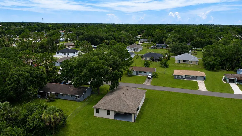 460 GRENADIER AVENUE NW Palm Bay, FL 32907