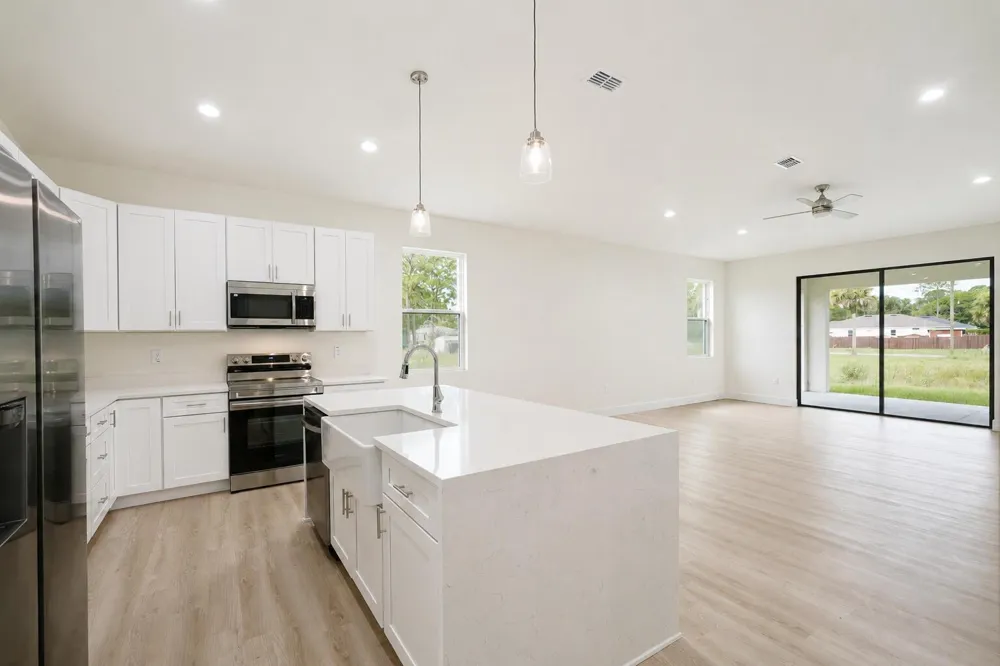 460 GRENADIER AVENUE NW Palm Bay, FL 32907