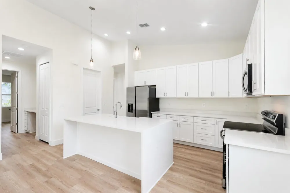 460 GRENADIER AVENUE NW Palm Bay, FL 32907