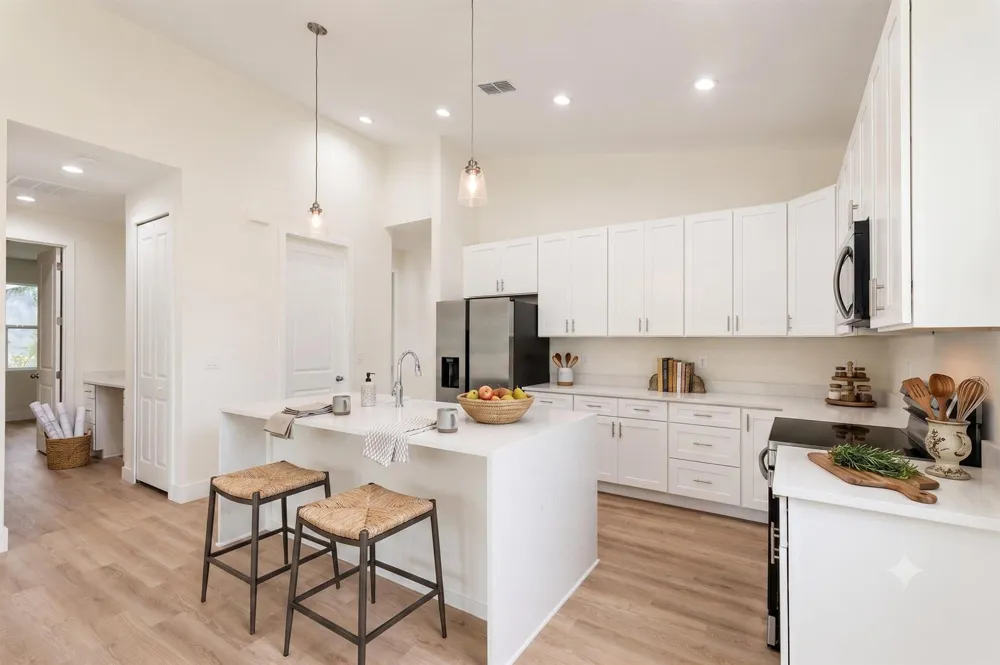 460 GRENADIER AVENUE NW Palm Bay, FL 32907