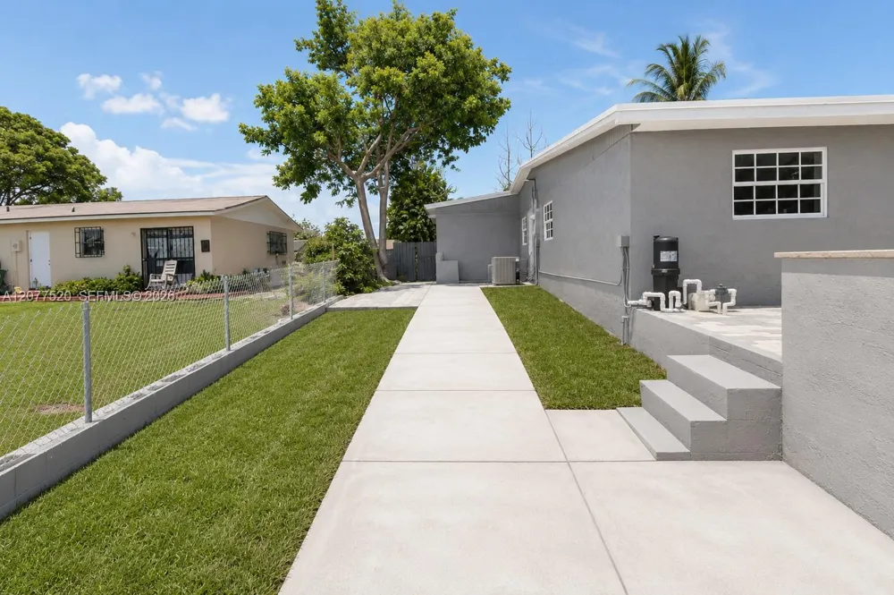 14494 SW 299th Ter Homestead, FL 33033