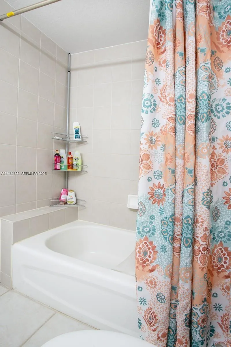 911 Hillcrest Ct #7 Hollywood, FL 33021